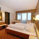 Hotel Tiroler Adler - 3*