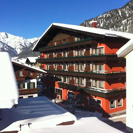Hotel Tiroler Adler -