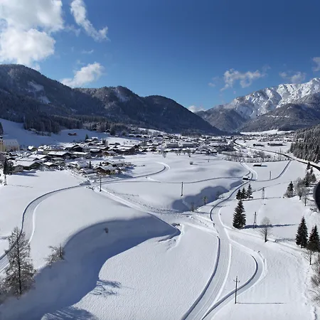 Tiroler Adler - فندق 3*