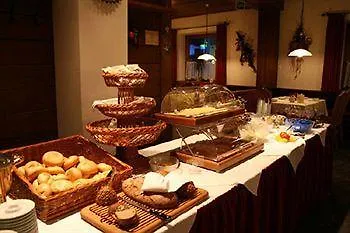 Hotel Tiroler Adler -