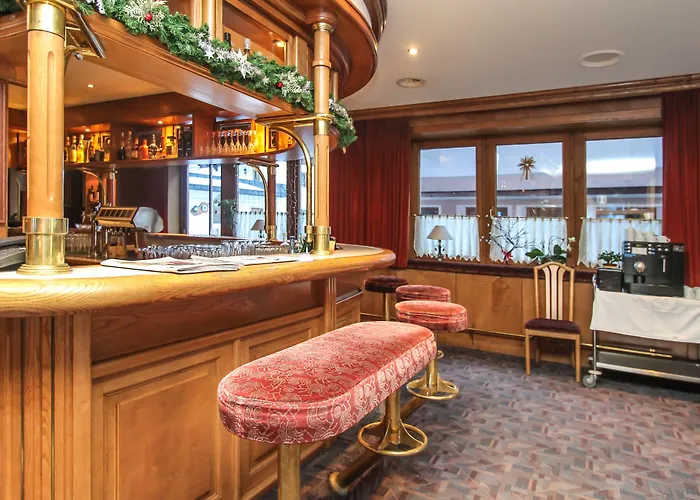 فندق Tiroler Adler - 3*