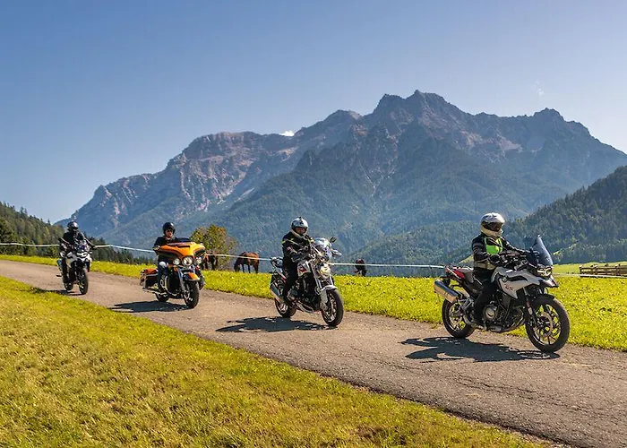 Hotel Tiroler Adler -